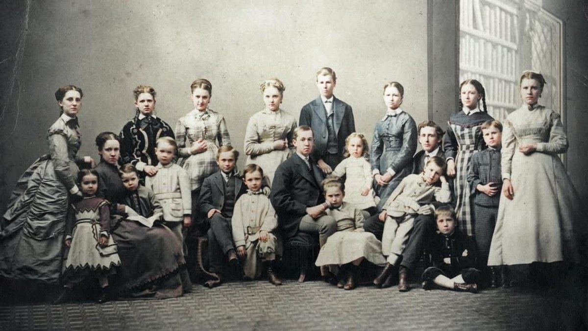 The Silliman family, in colour